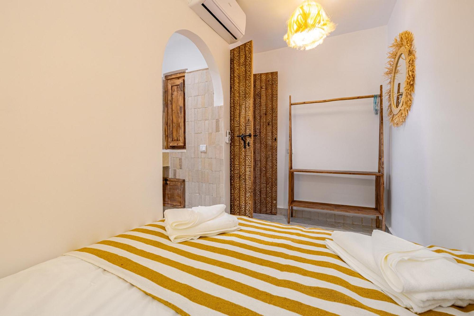 B&z Privatif Avec Piscine Et Petit Dejeuner Offert Marrakesh